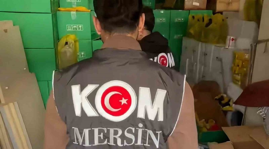 Mersin’de Depoya Baskın Binlerce Litre Kaçak Alkol Ele Geçirildi: 1 Tutuklama