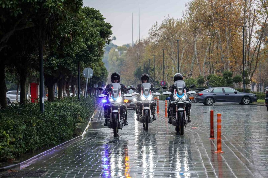Antalya Büyükşehir’den Motorize Zabıta Ekipleriyle Daha Etkin Denetim