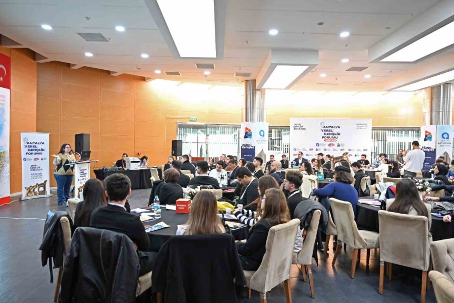 Gençler ‘antalya Yerel Gençlik Forumu’nda Buluştu