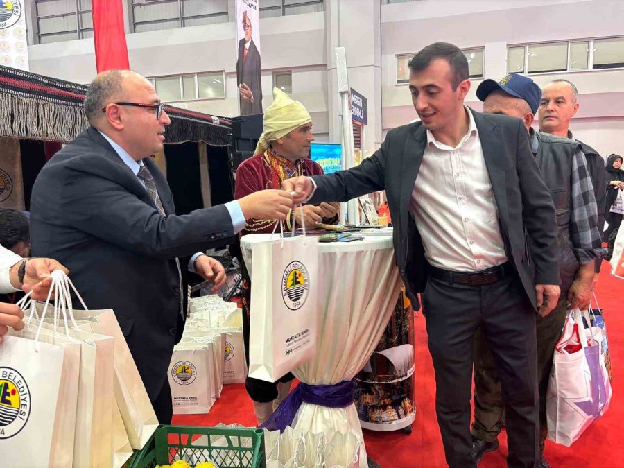 Erdemli, Emıtt Fuarı’nda Ziyaretçilerin İlgi Odağı Oldu