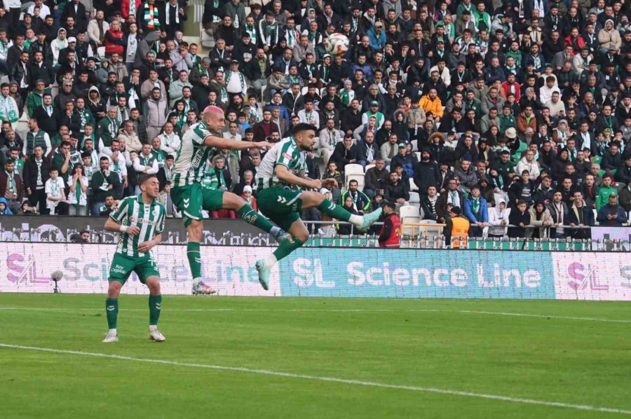 Trendyol Süper Lig: Konyaspor: 0 - Göztepe: 0 (ilk Yarı)