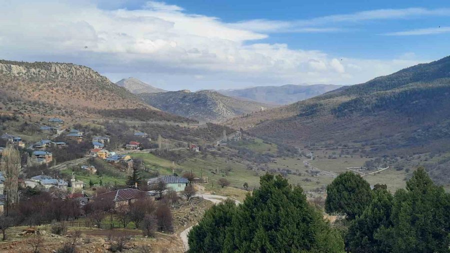 Konya’da ’güngörmez Şelalesi’, Yüzyıllık Değirmen Geleneğini Ve Kaybolan Bir Ritüeli Hatırlatıyor