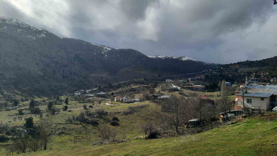 Konya’da ’güngörmez Şelalesi’, Yüzyıllık Değirmen Geleneğini Ve Kaybolan Bir Ritüeli Hatırlatıyor