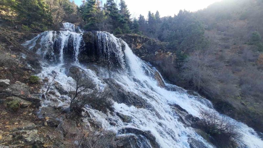 Konya’da ’güngörmez Şelalesi’, Yüzyıllık Değirmen Geleneğini Ve Kaybolan Bir Ritüeli Hatırlatıyor