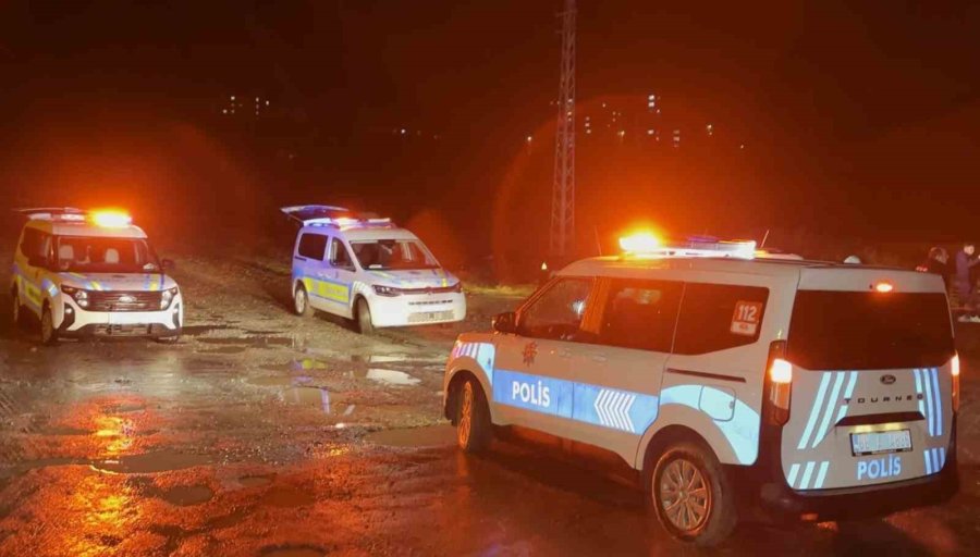 Maddi Hasarlı Kaza Sonrası 2 Kişiyi Öldürdü, "pişman Değilim, Onur Duyuyorum" Dedi