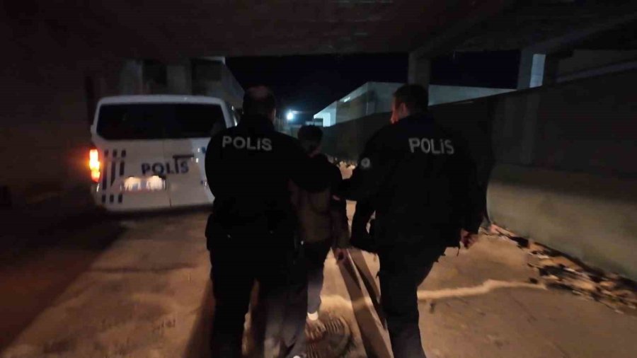 Karaman’da 13 Yaşındaki Çocuk Bıçakla Yaralandı