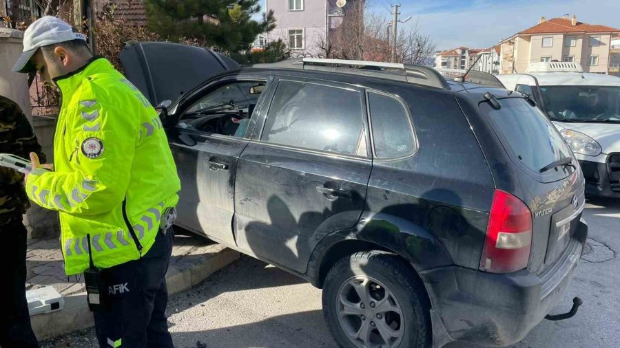 Karaman’da Ciple Otomobil Çarpıştı: 1 Yaralı