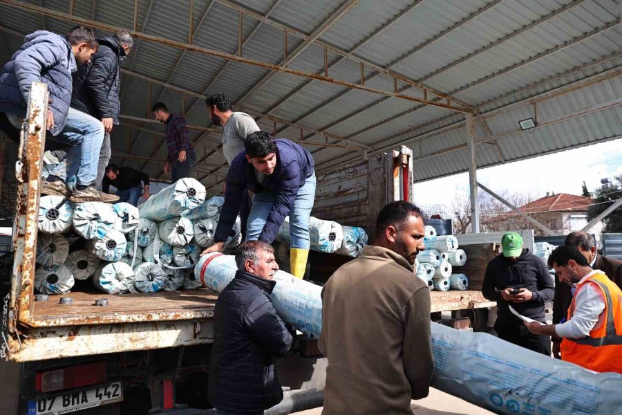 Antalya Büyükşehir’den Hortum Ve Yağıştan Zarar Gören Çiftçilere Destek