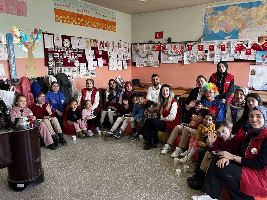 "sobada Çay, Sevgide İlmek" Projesi Minik Yürekleri Isıttı