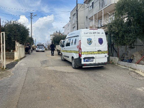 Antalya’da Doğal Gaz Kombisinden Sızan Karbonmonoksit Gazından Anne Ve Oğlu Zehirlendi