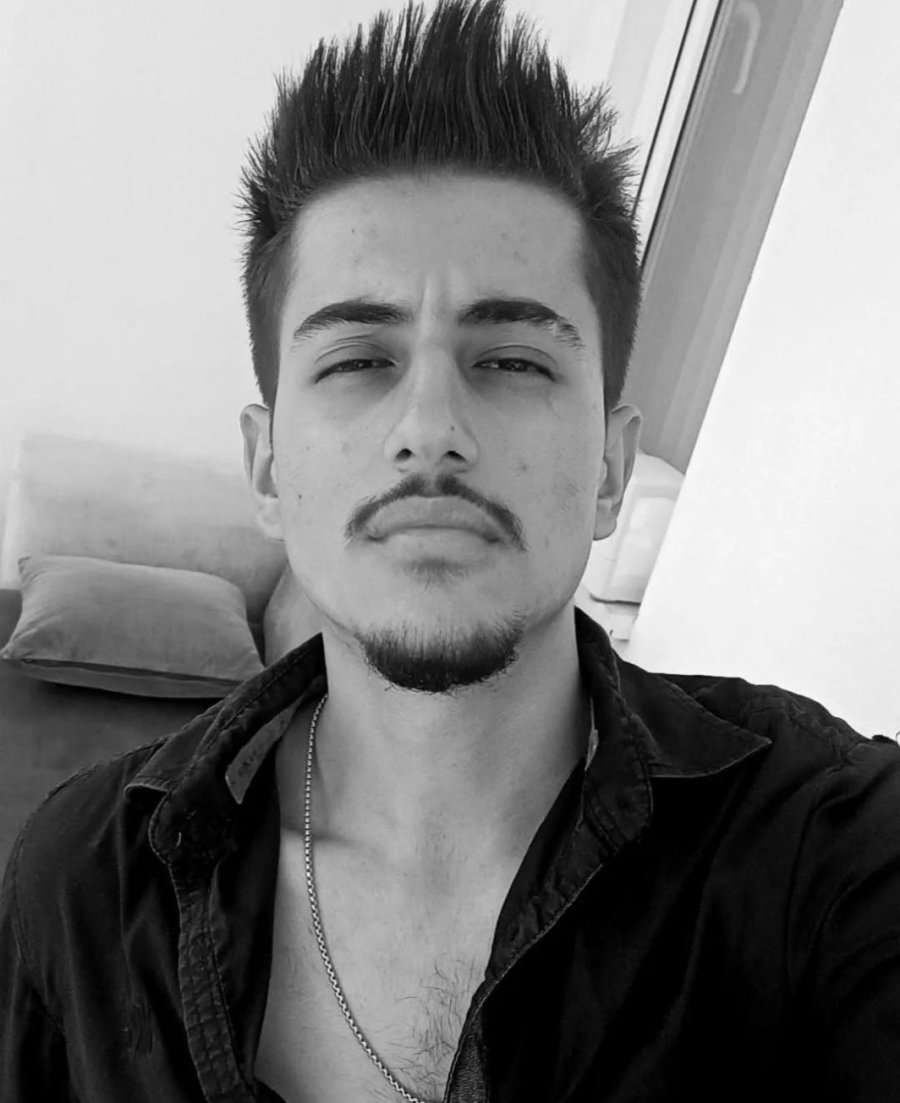 Motosikletli Gencin Hayatını Kaybettiği Kaza Kamerada