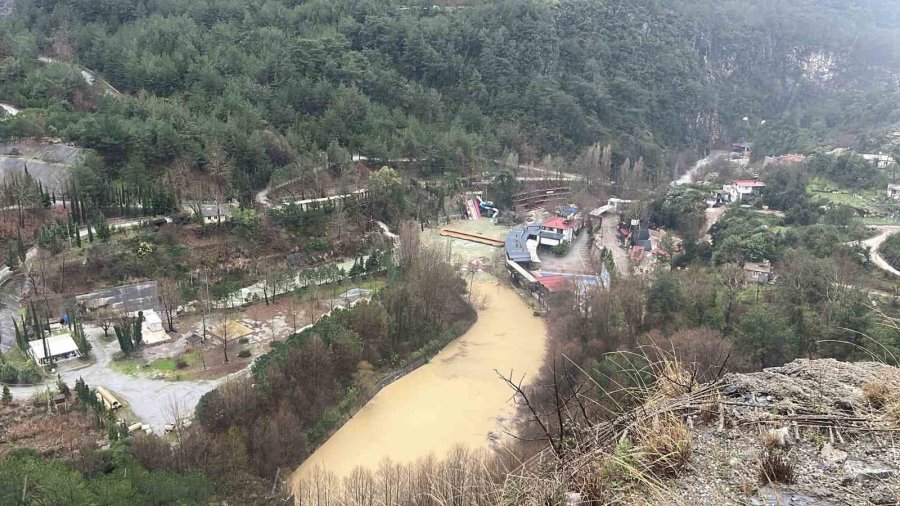 Alanya Dim Barajı’nda Su Seviyesi Yükseldi Bölgeye Yakın Bazı Evlerin Tedbir Amaçlı Boşaltılması İstendi