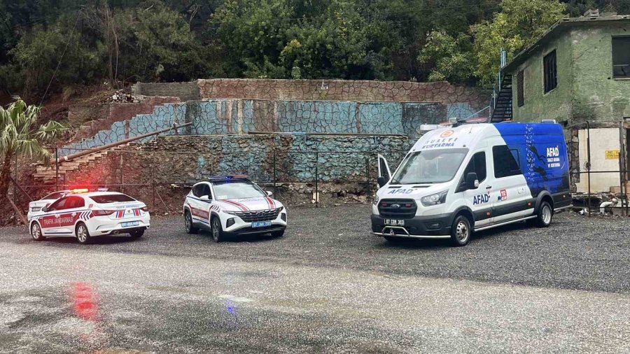 Alanya Dim Barajı’nda Su Seviyesi Yükseldi Bölgeye Yakın Bazı Evlerin Tedbir Amaçlı Boşaltılması İstendi