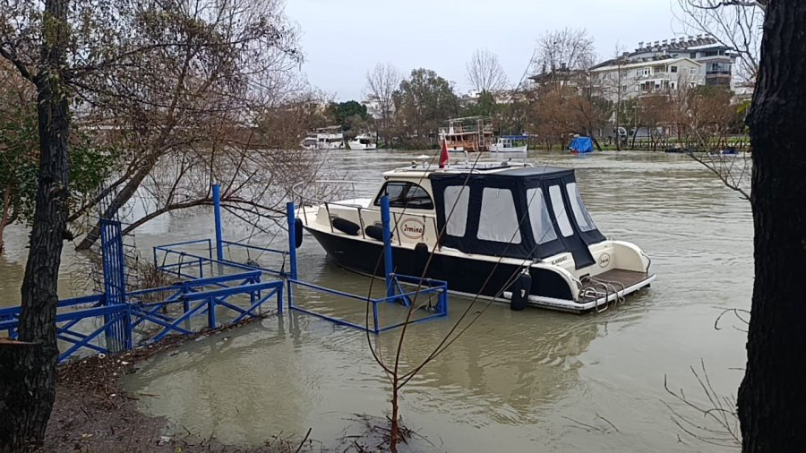 Manavgat Irmağında Yağmur Alarmı