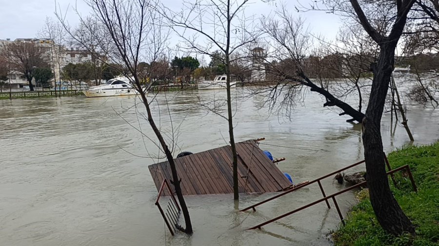 Manavgat Irmağında Yağmur Alarmı