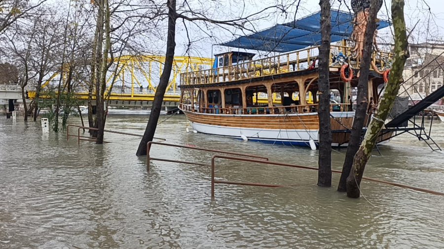 Manavgat Irmağında Yağmur Alarmı