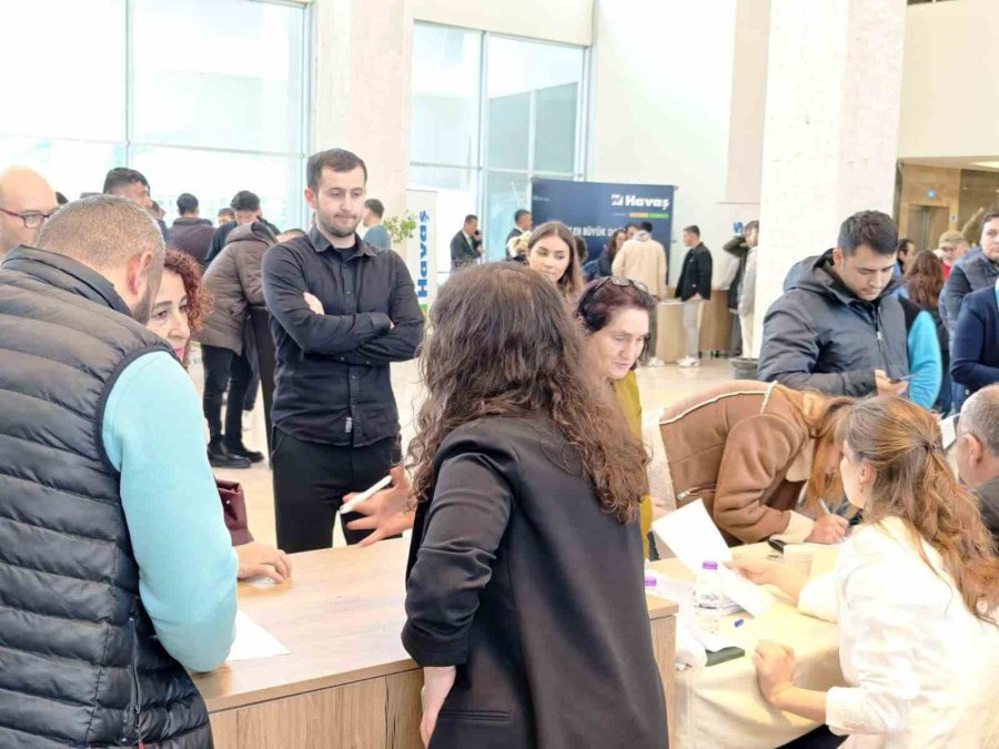 Kepez İş Arayanları Havacılık Sektörüyle Buluşturdu