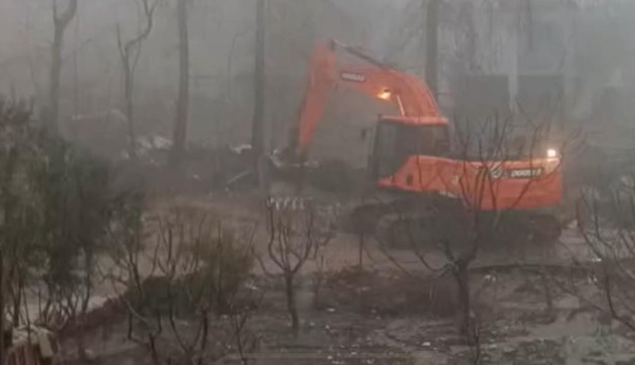 Mersin’de Sağanak Yağmur Etkili Oluyor