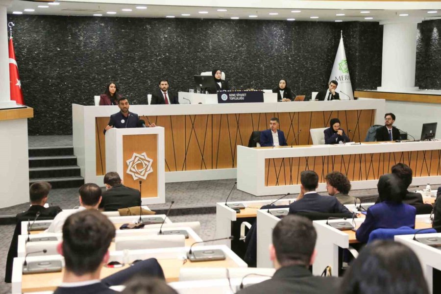 Başkan Kavuş, Geleceğin Siyasetçileri Ve Bürokratlarıyla Buluştu