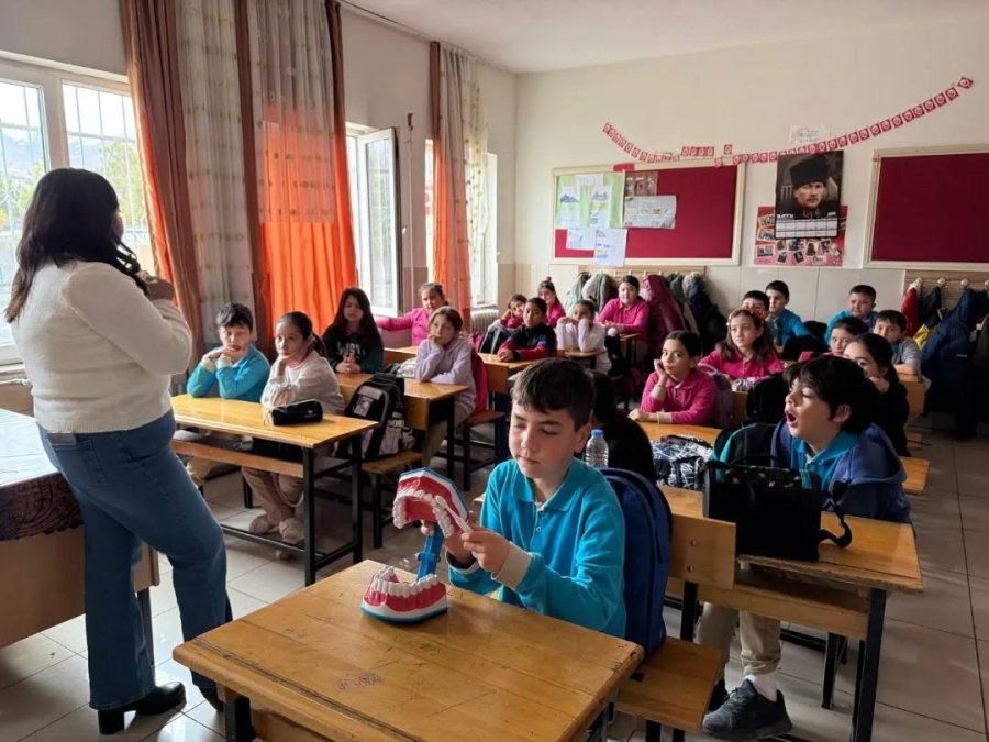 Niğde’de ’sağlıklı Çocuk, Sağlıklı Gelecek’ Eğitimleri Gerçekleştirildi