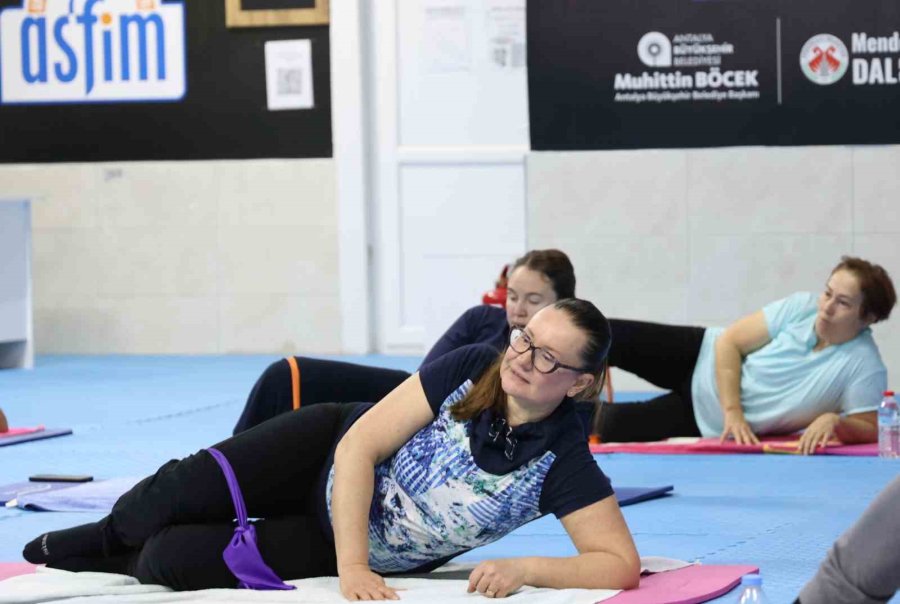 Antalyalılardan Ücretsiz Spor Kurslarına İlgi