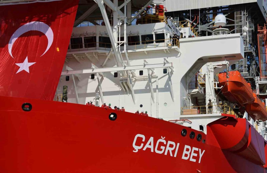 Çağrı Bey Sondaj Gemisi, Bakan Bayraktar’ın Katıldığı Törenle Somali’ye Uğurlandı