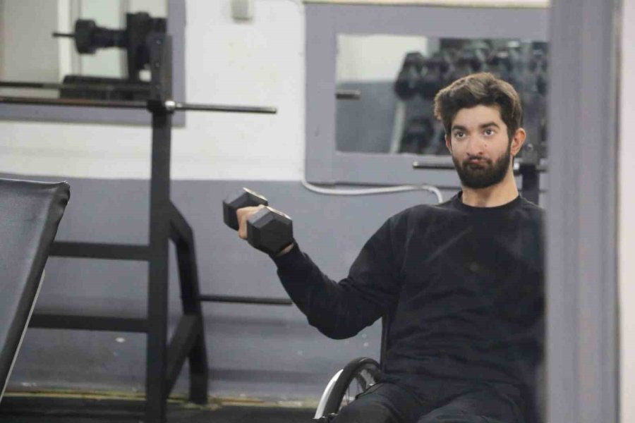 Serebral Palsi Hastası Genç Sporla Hayata Tutundu