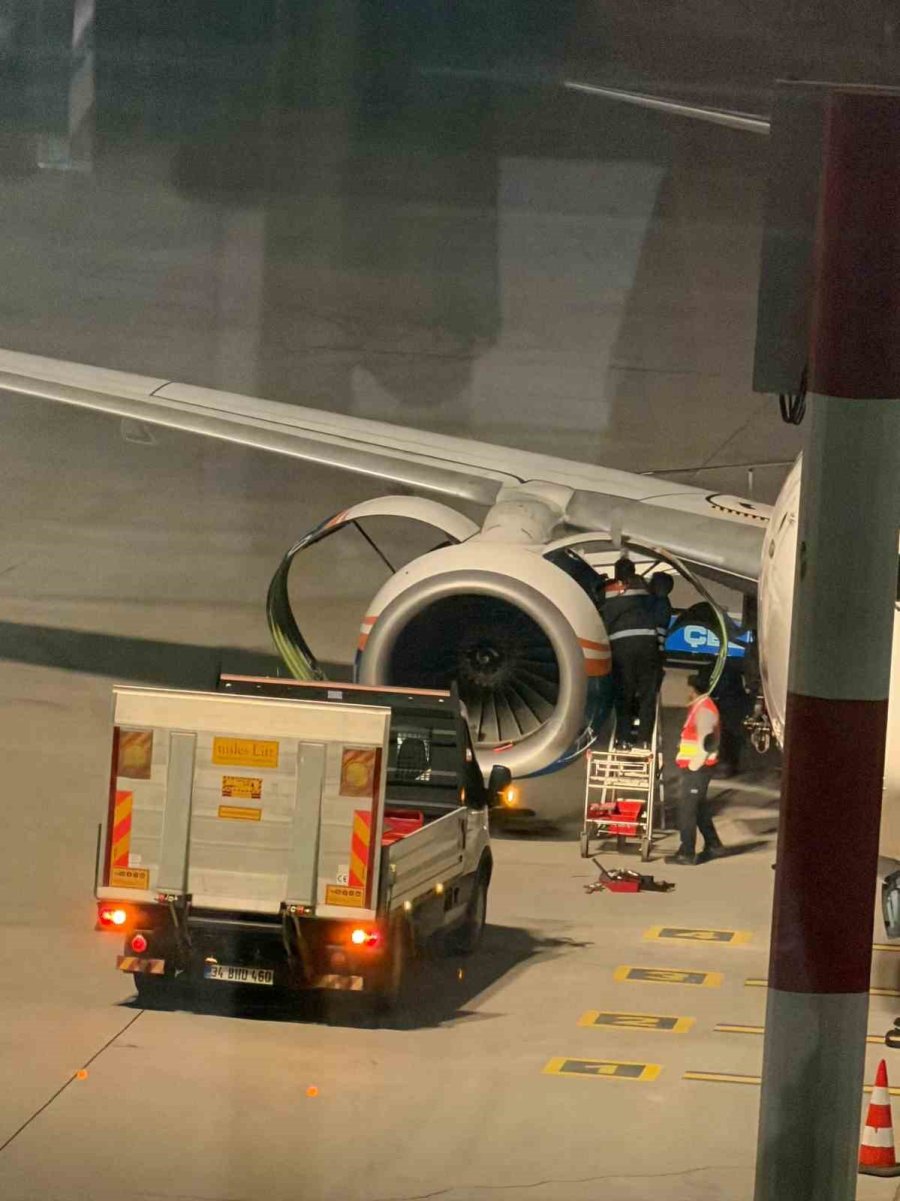 Diyarbakır-antalya Seferini Yapan Sunexpres’in 7 Saatlik Rötarı Yolcuların Tepkisine Sebep Oldu