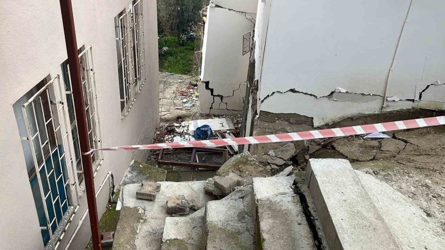 Alanya’da Sağanak Sonrası Korkutan Manzara