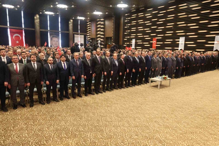 Bakan Kurum: "biz Lafla Değil, Eserle Konuşuyoruz"