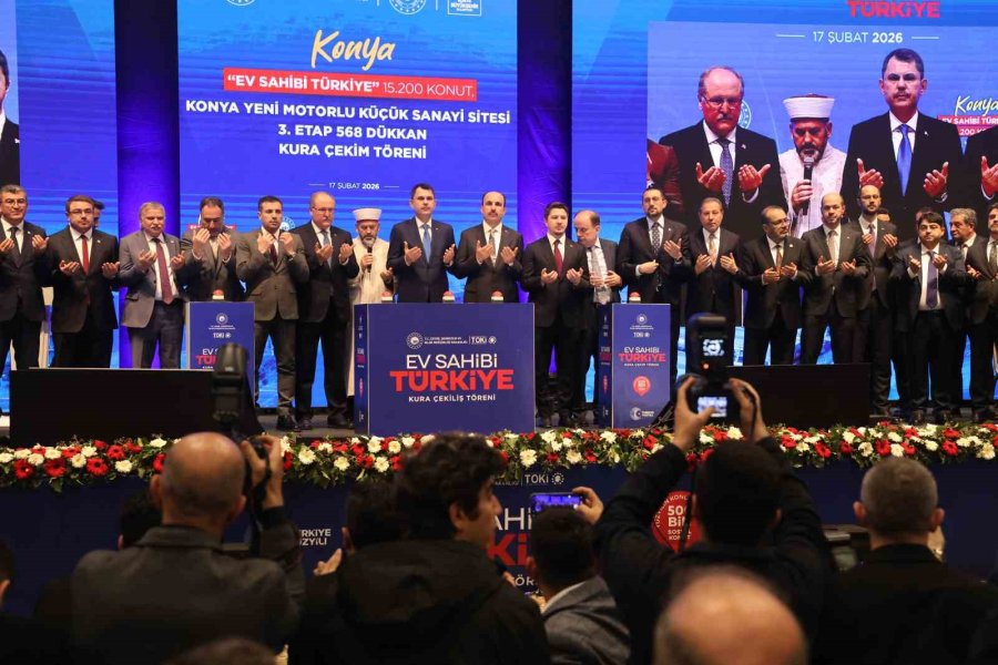 Bakan Kurum: "biz Lafla Değil, Eserle Konuşuyoruz"