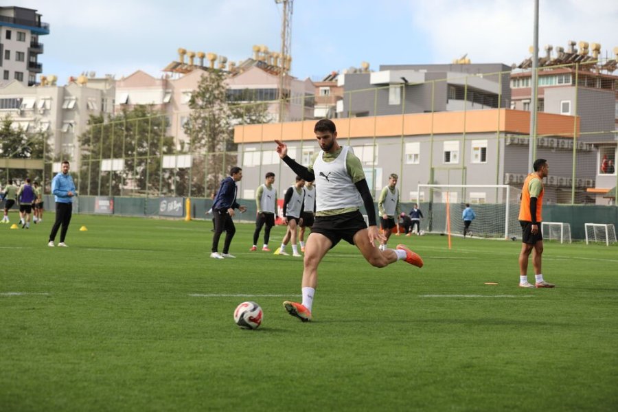 Alanyaspor, Başakşehir Maçı Hazırlıklarına Başladı