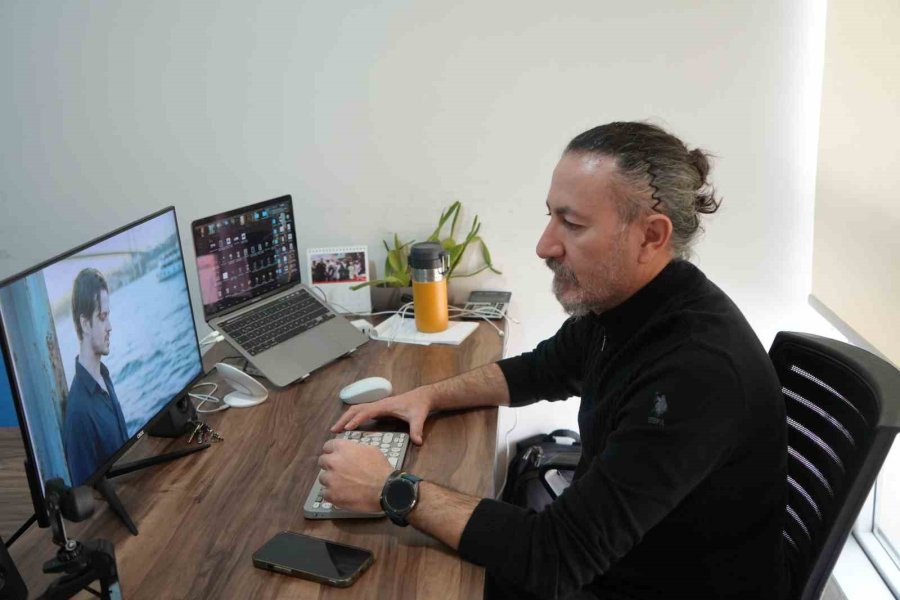 Antalya’da Geliştirilen Yapay Zekâ Sanatçısı Ayros’a Yoğun İlgi: Yorumlar Yankı Uyandırıyor