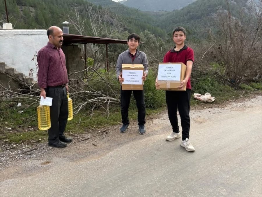 Tekmen Ortaokulu’nda Yardımlaşma Seferberliği