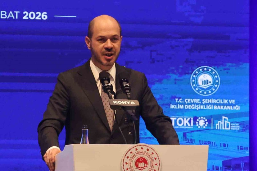 Bakan Kurum: "biz Lafla Değil, Eserle Konuşuyoruz"