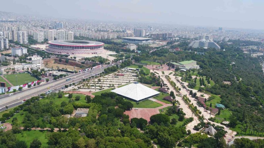 Geleneksel Ramazan Şenlikleri Bu Yıl Cam Piramit’te Düzenlenecek
