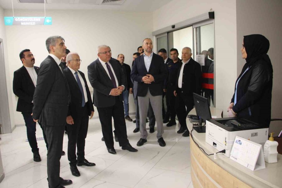 Kumluca Devlet Hastanesi’nde 1 Yılda 424 Bin 651 Hasta Muayene Edildi