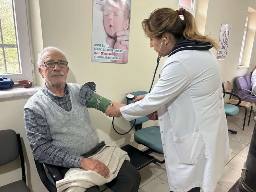 Mobil Sağlıklı Hayat Timi Bademdere’de Hizmet Verdi