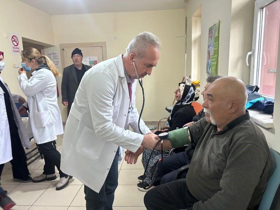 Mobil Sağlıklı Hayat Timi Bademdere’de Hizmet Verdi