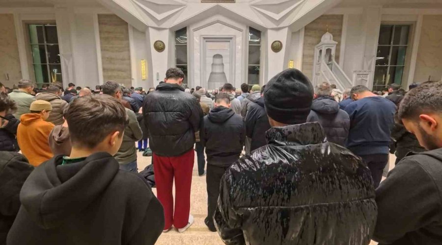 Aksaray’da Ramazan Ayının İlk Teravih Namazı Kılındı