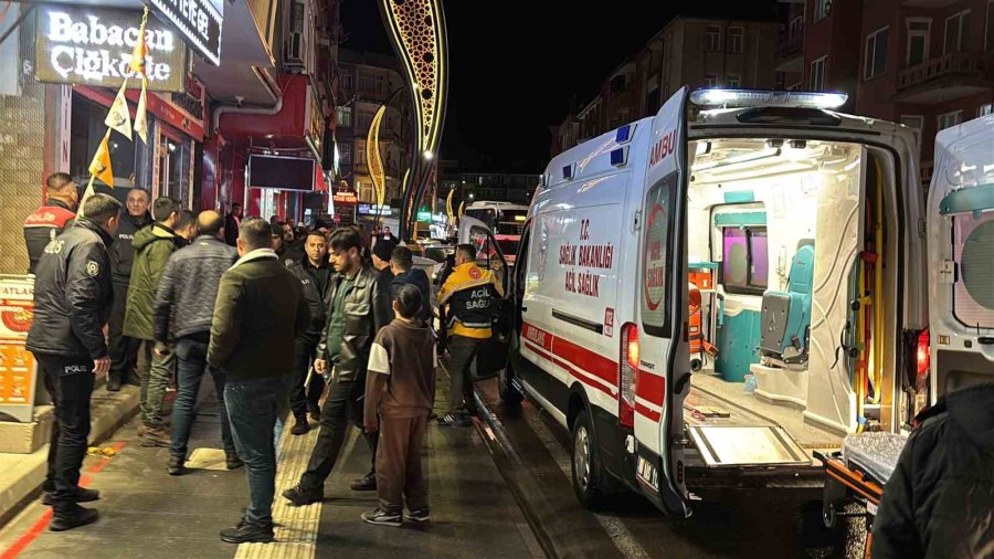 Önce Eski Eşini Ve Kuzenini Ardından Kendini Vurdu: 3 Ölü