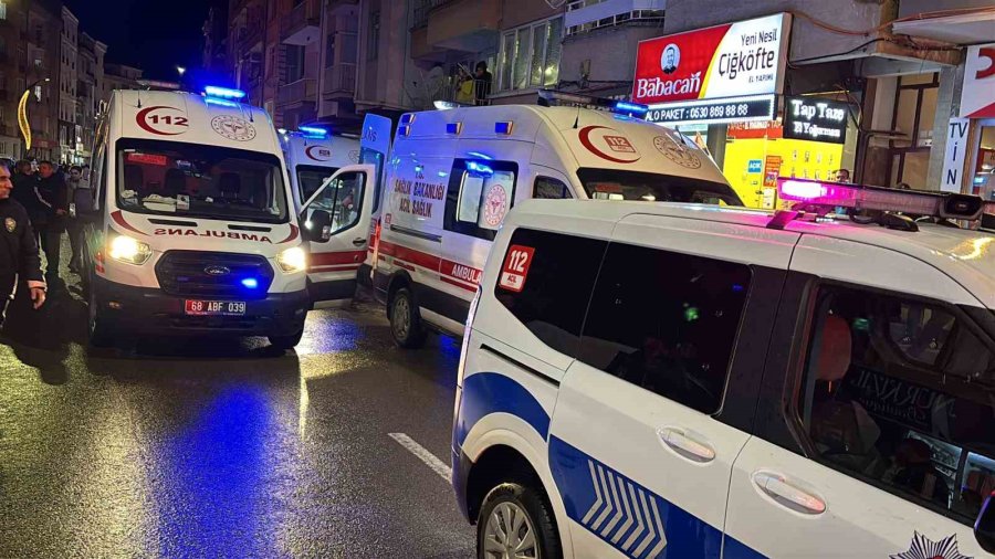 Önce Eski Eşini Ve Kuzenini Ardından Kendini Vurdu: 3 Ölü