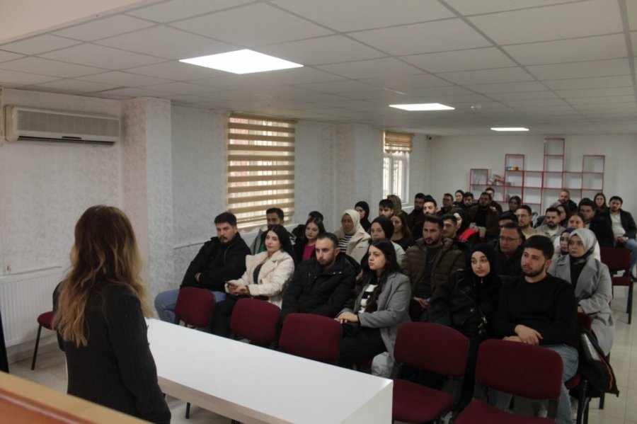 Aksaray’da Genç Çiftlere Evlilik Öncesi Eğitim Veriliyor
