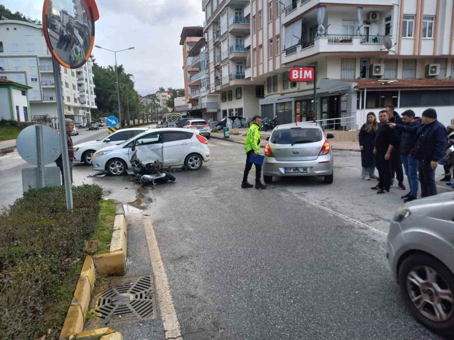 Kaza Yapan Motosikletli Ehliyetsiz Çıktı, 66 Bin 590 Tl Ceza Kesildi