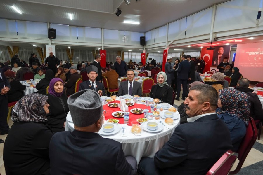 Karaman’da Şehit Yakınları Ve Gaziler ‘büyük Aile Sofrası’nda Buluştu