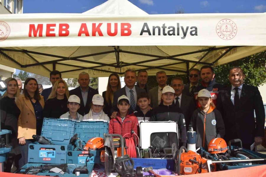 Aksu’da Öğrenciler ‘sağlık Elçisi’ Belgelerini Aldı