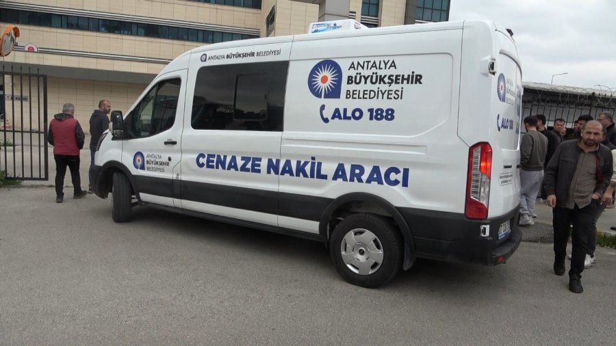 Babasının "oğlum Ölmeyecek" Feryadı Yürek Burkmuştu, Genç İşçi Kurtarılamadı