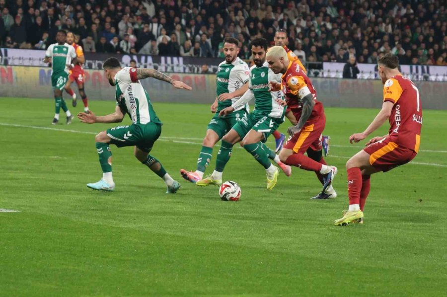 Trendyol Süper Lig: Konyaspor: 0 - Galatasaray: 0 (maç Devam Ediyor)
