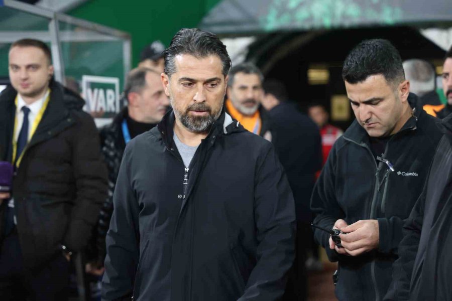 Trendyol Süper Lig: Konyaspor: 0 - Galatasaray: 0 (maç Devam Ediyor)