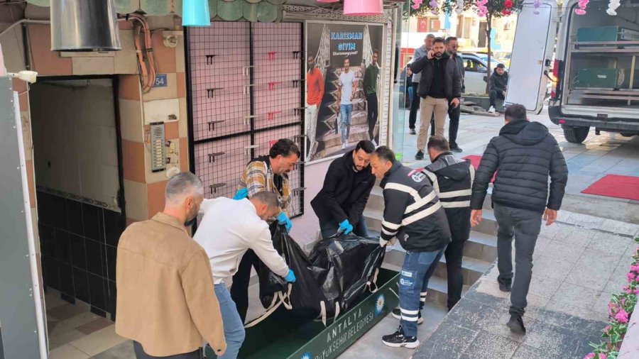 Antalya’da Alacak Verecek Tartışması Cinayetle Sonuçlandı